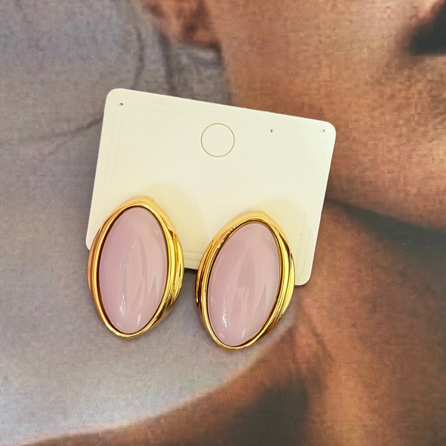 Arete ovalado piedra rosa