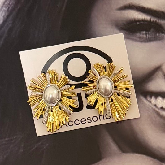 Aretes ovalado irregular con perla