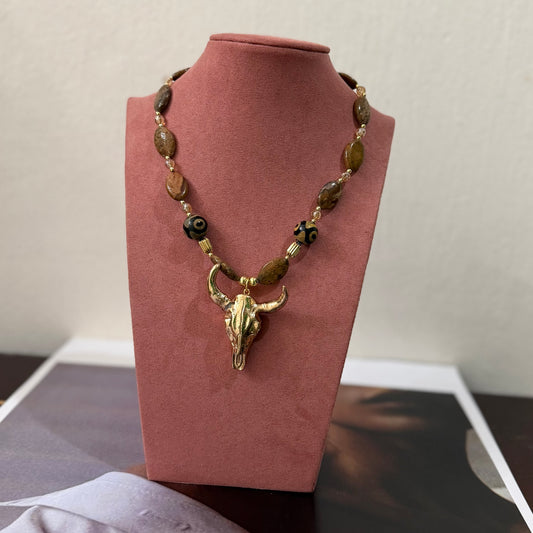 COLLAR CAFE CON TORO