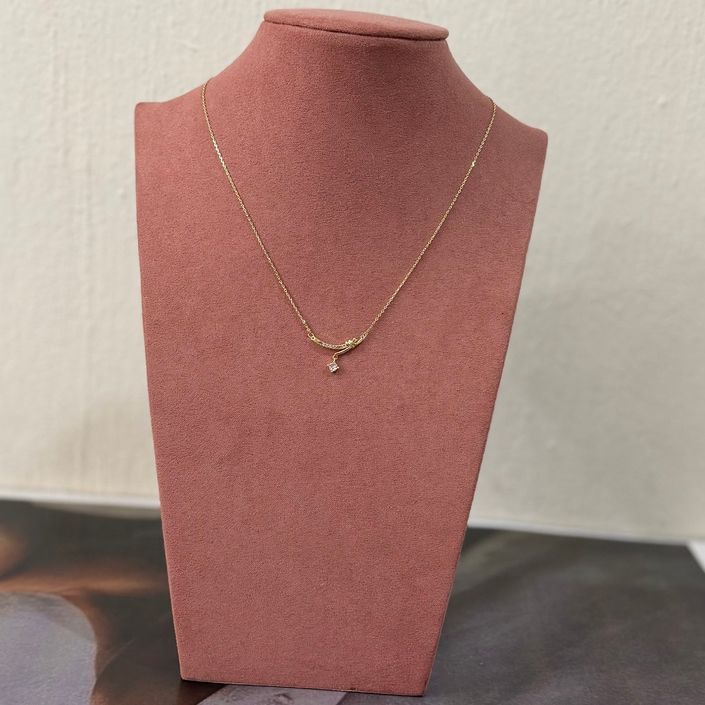 Cadena mini dije sonrisa y brillo