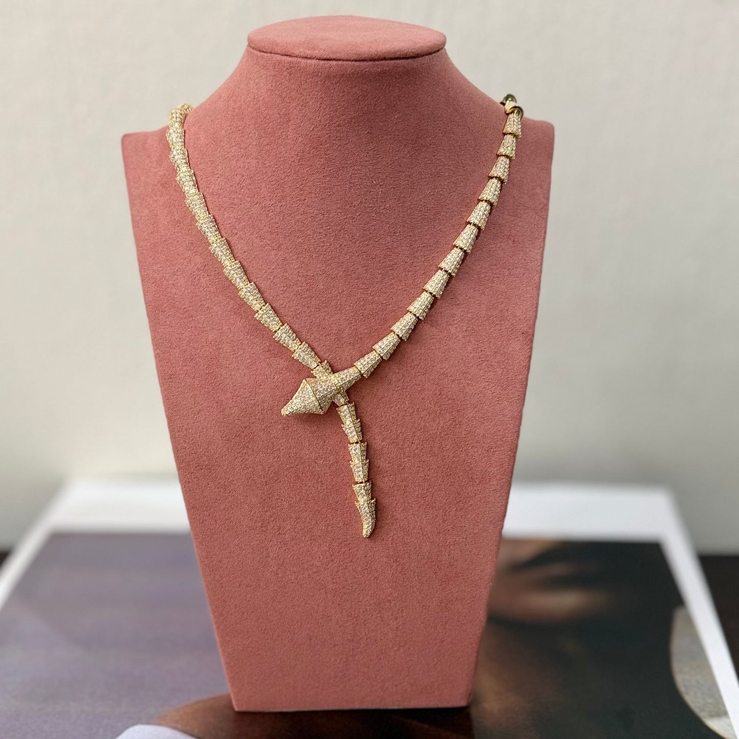 GARGANTILLA CON CIRCONIAS