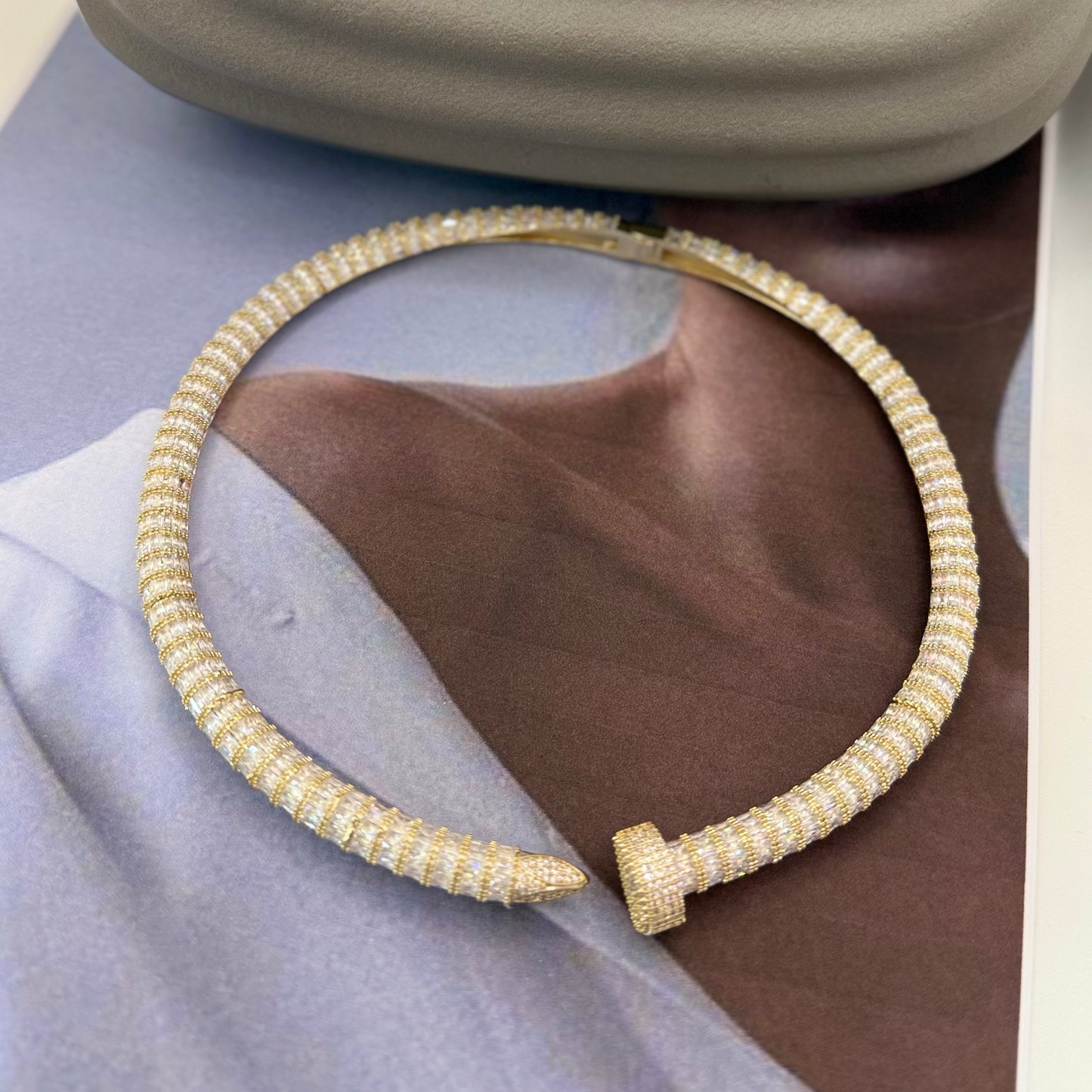 CADENA ZIRCONIA CLAVO