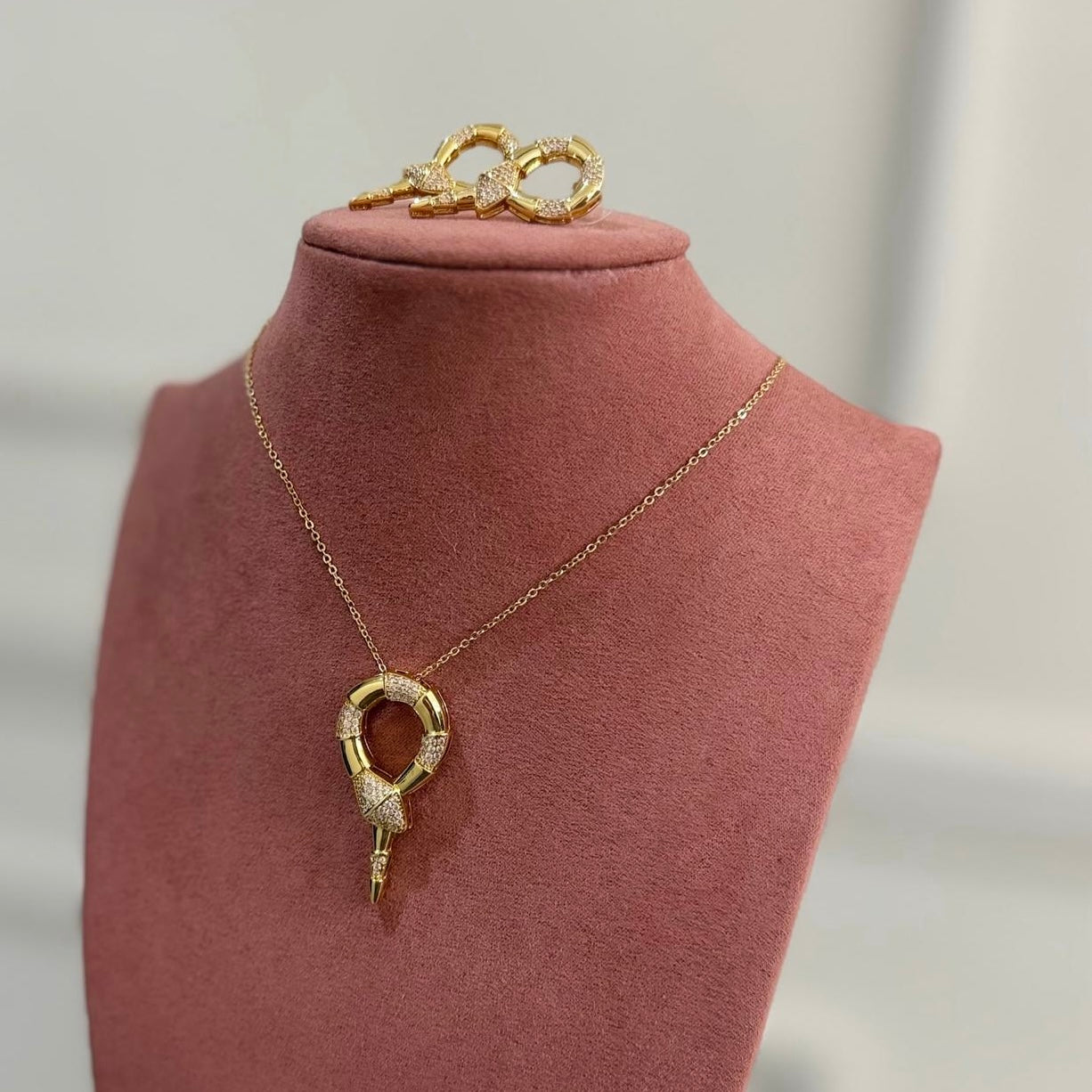 Set collar y aretes 004