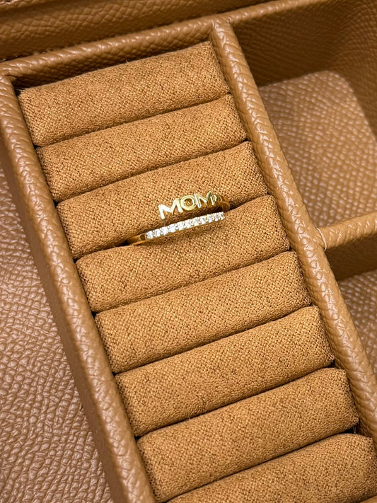 ANILLO DORADO MOM CON ZIRCONIA