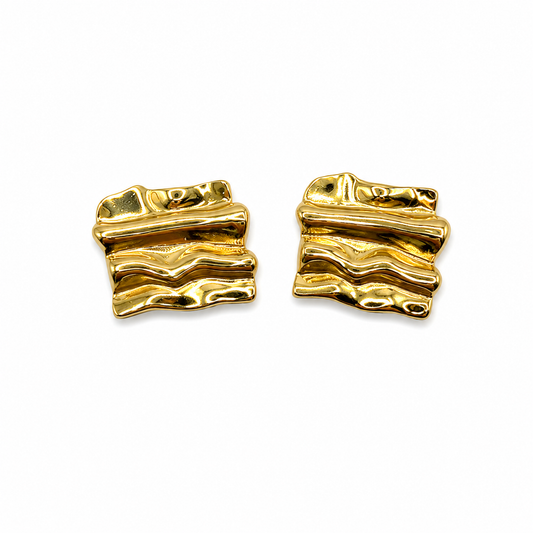Arete dorado cuadrado olas