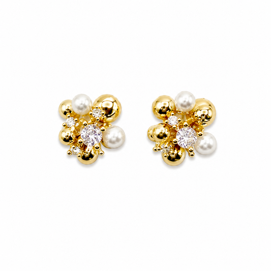 Arete mini flor con perlas