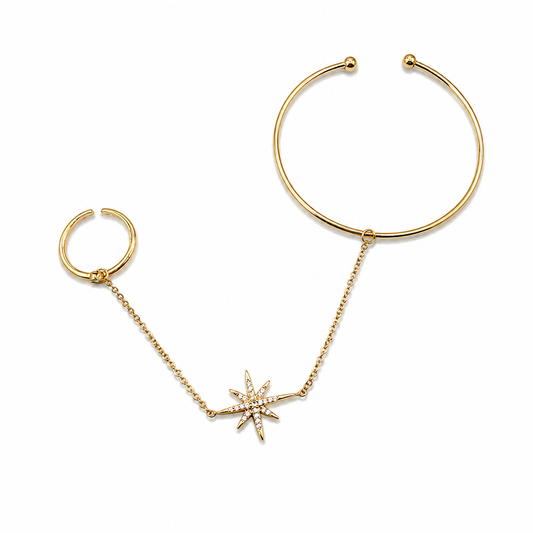 Pulsera dorada con anillo ajustable y estrella