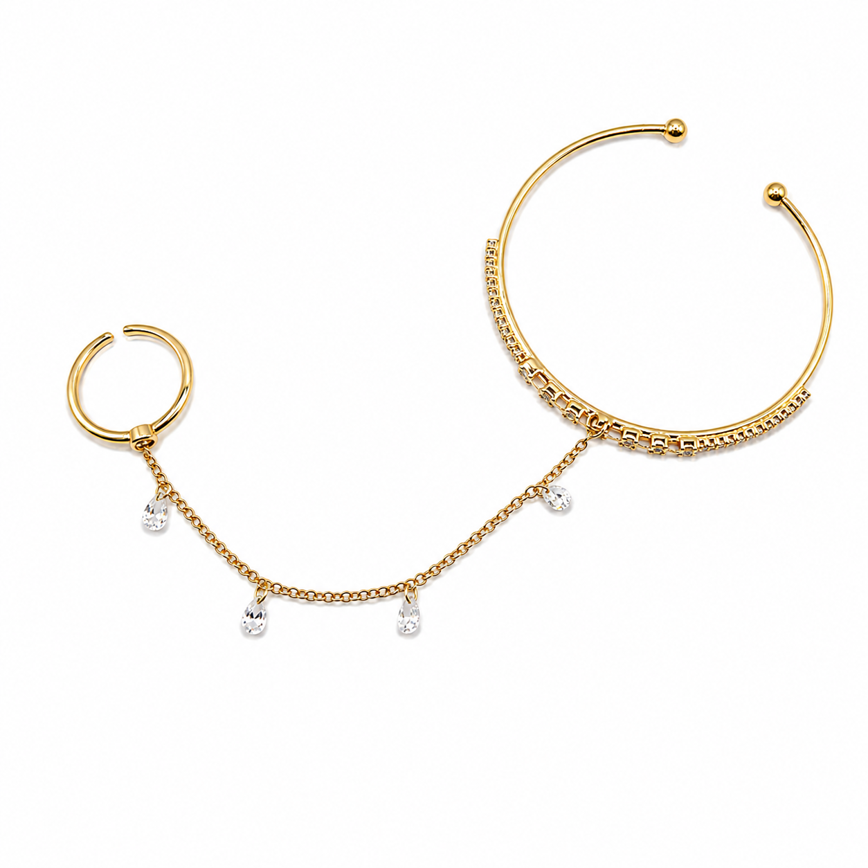 Pulsera dorada con anillo ajustable con piedritas colgando
